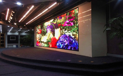 P2 16:9 HD indoor LED screen 256сm x 144сm